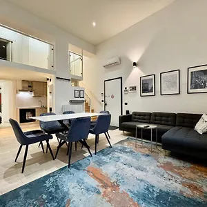 Appartement Future, Milaan